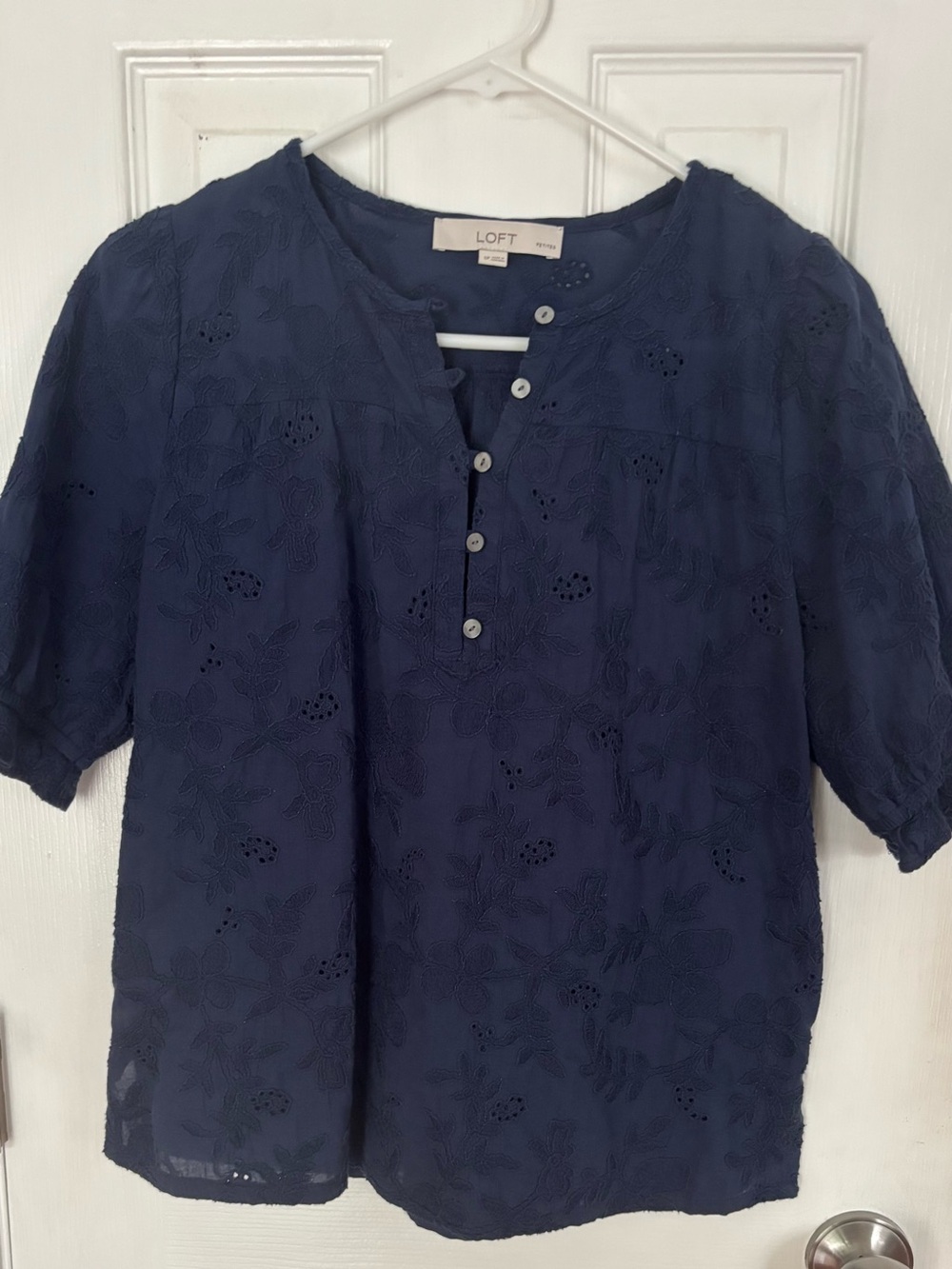 Loft Navy Blue Short sleeve Blouse size small petite
